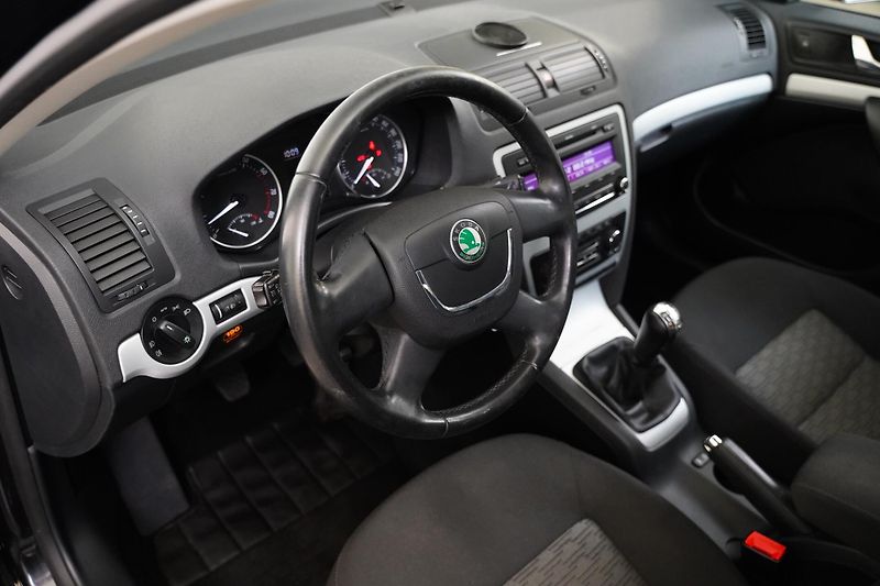 Škoda Octavia - fotka 14 z 26
