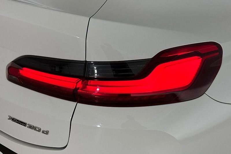 BMW X4 xDrive30d - fotka 5 z 24