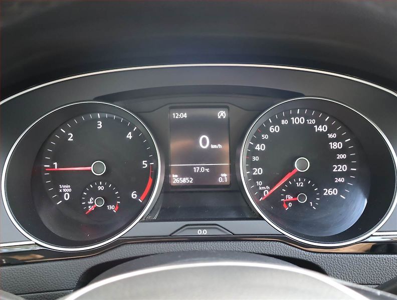 Volkswagen Passat (2016) 2.0 TDI, 4X4, Tempomat - fotka 11 z 16
