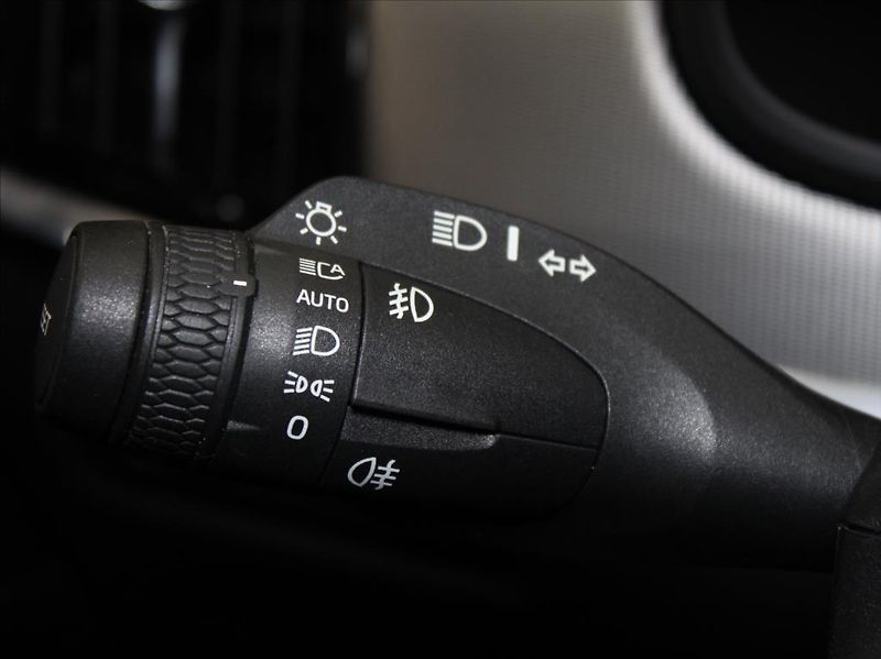 Volvo V90 2,0 T8 AWD PLUS Dark 59tkm. - fotka 20 z 27