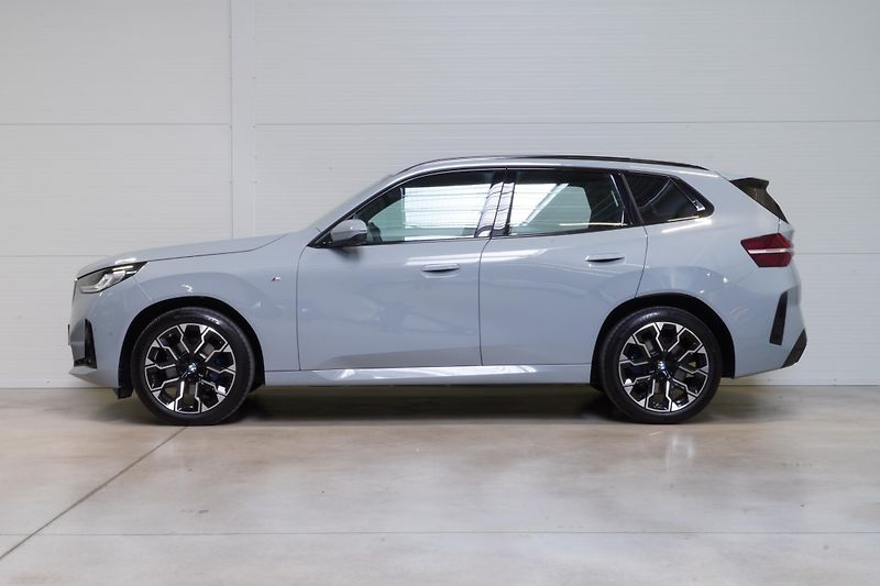 BMW X3 Xdrive20d,M-paket,ČR,HUD,Tažné - fotka 5 z 37