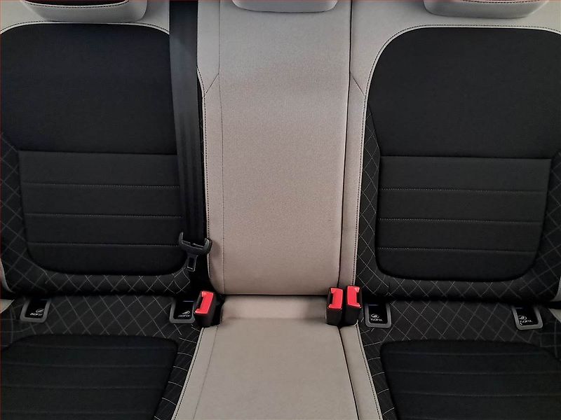 Škoda Fabia (2016) Style 1.2 TSI, ČR,1.maj - fotka 10 z 18