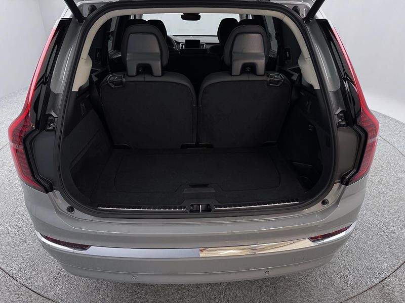 Volvo XC90 (2026) T8 AWD RECHARGE BRIGHT PLUS 7m - fotka 15 z 25