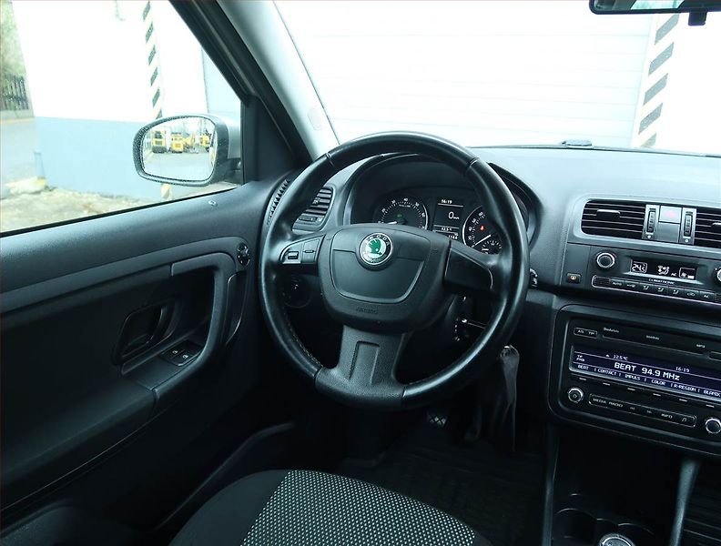 Škoda Roomster (2011) Scout 1.2 TSI, Serv.kniha - fotka 7 z 17