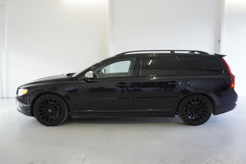 Volvo V70 T6 R-DESIGN 4WD AUT. - fotka 8 z 28