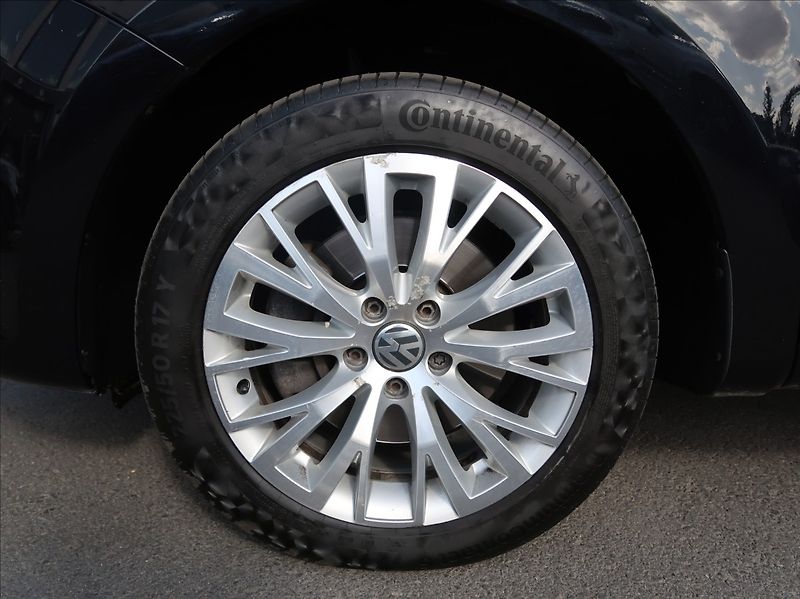 Volkswagen Sharan 2,0 TDi,110kW,7míst,tažné - fotka 31 z 32