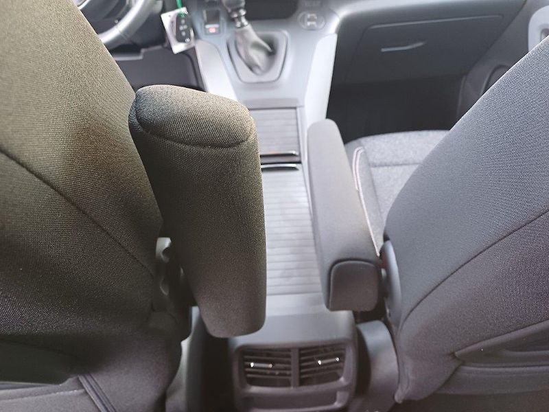 Peugeot Rifter (2026) Long Allure 1.5 HDI 130k - fotka 25 z 35