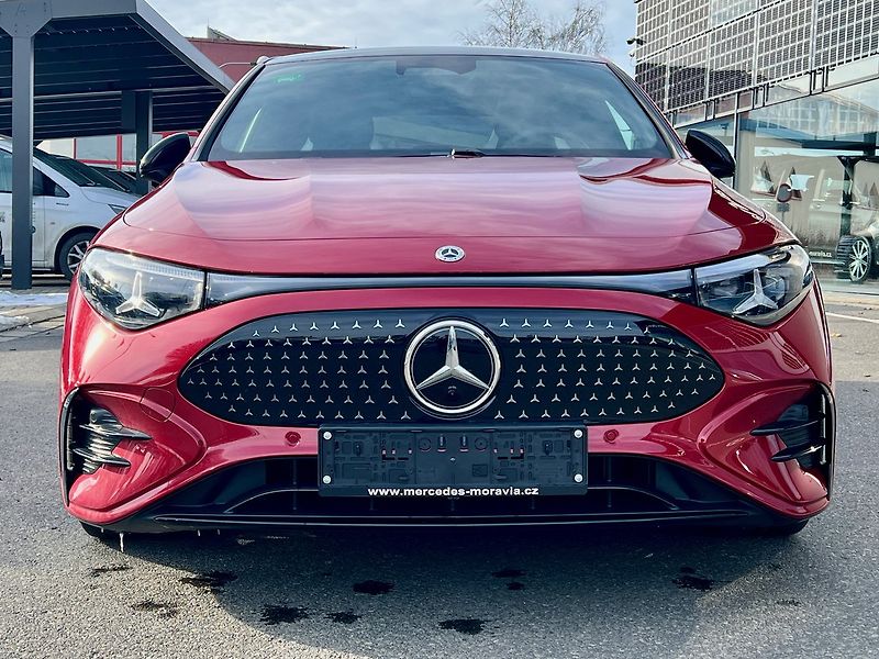 Mercedes-Benz CLA (2025) 350 4MATIC EQ Linie AMG - fotka 8 z 25