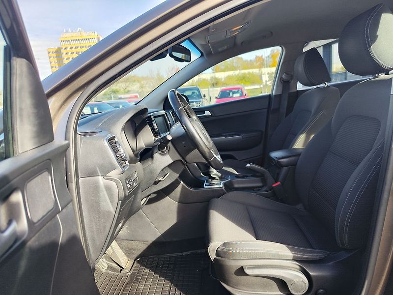 Kia Sportage 1.6 GDI/97kW Exclusive - fotka 14 z 33