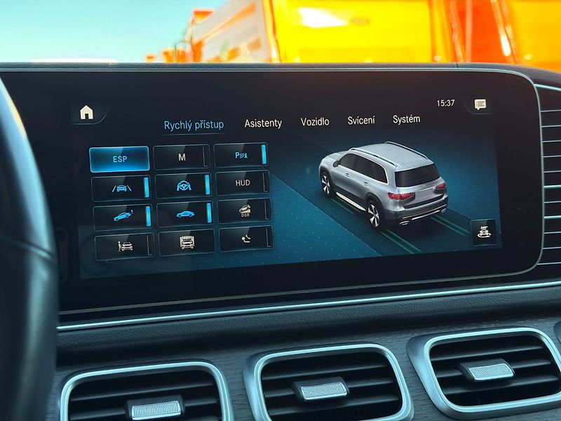 Mercedes-Benz GLS 400d AMG 4MATIC - fotka 33 z 40