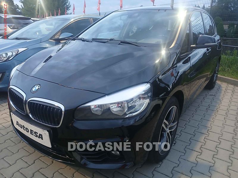 BMW Řada 2 (2015) 2.0D, 1.maj, autoAC - fotka 1 z 3