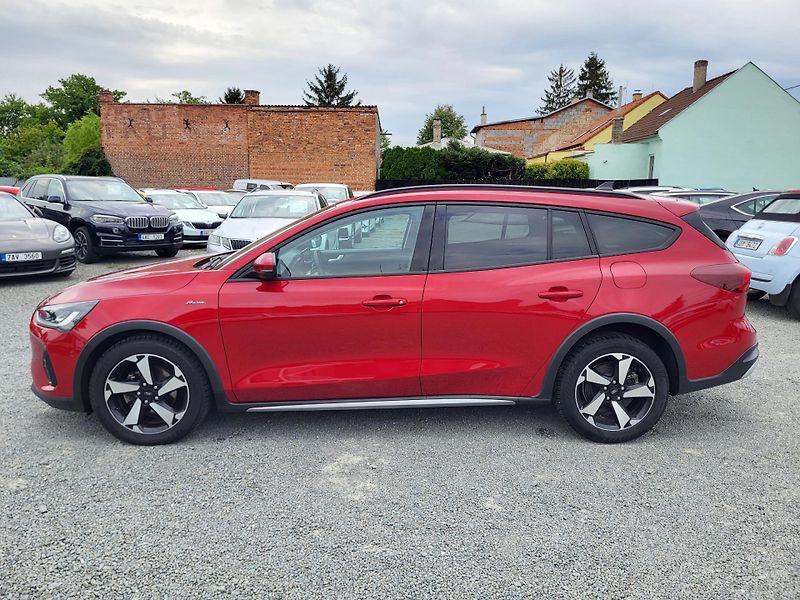 Ford Focus 1.0 EcoBoost mHEV Active X - fotka 2 z 46