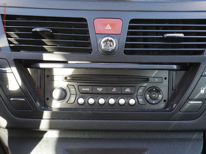 Citroën Grand C4 Picasso (2012) 1.6HDi 7míst, 2.maj,ČR, AT, - fotka 13 z 18