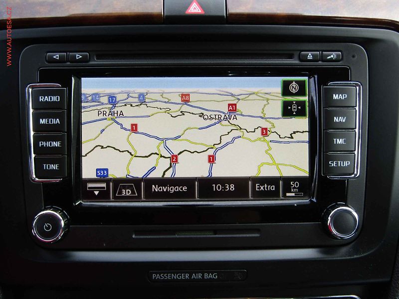 Škoda Superb (2014) 2.0 TDi 4x4, ČR, Elegance - fotka 16 z 21