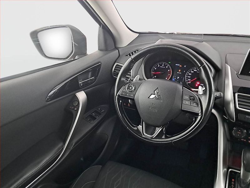 Mitsubishi Eclipse Cross (2018) Intense 1.5 T-MIVEC, 4X4 - fotka 7 z 18
