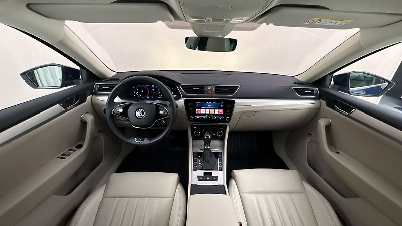 Škoda Superb 2.0 TDI DSG 4x4 L&K - fotka 8 z 33