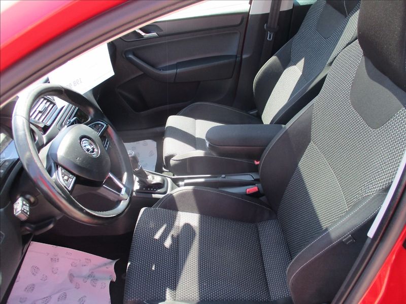 Škoda Rapid 1,4 TSI, DSG,NAVI,Spaceback, - fotka 14 z 43