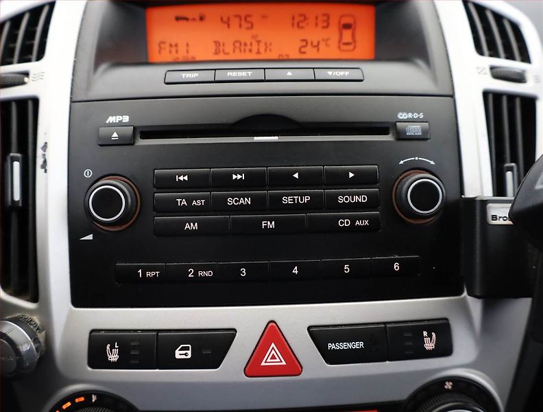 Kia Ceed (2009) 1.4 CVVT, nová STK, Klima - fotka 12 z 15