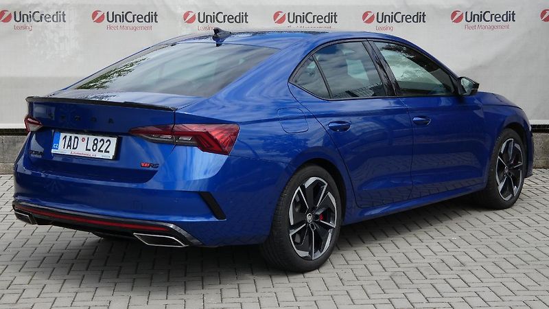 Škoda Octavia 2.0 TSI 180kW DSG RS - fotka 3 z 27