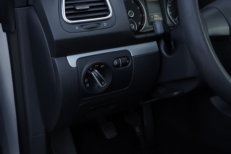 Volkswagen EOS 1.4 TSI NOVÁ STŘECHA - fotka 16 z 31