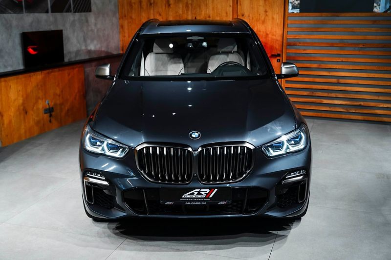 BMW X5 M50d Final edition - fotka 3 z 28