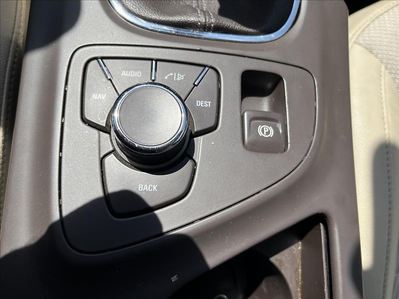 Opel Insignia 2,0 CDTi COSMO KLIMA ROZVODY - fotka 25 z 38