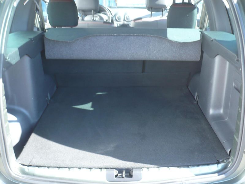 Dacia Duster 1.6i 77Kw 4x4 Klimatizace - fotka 21 z 26