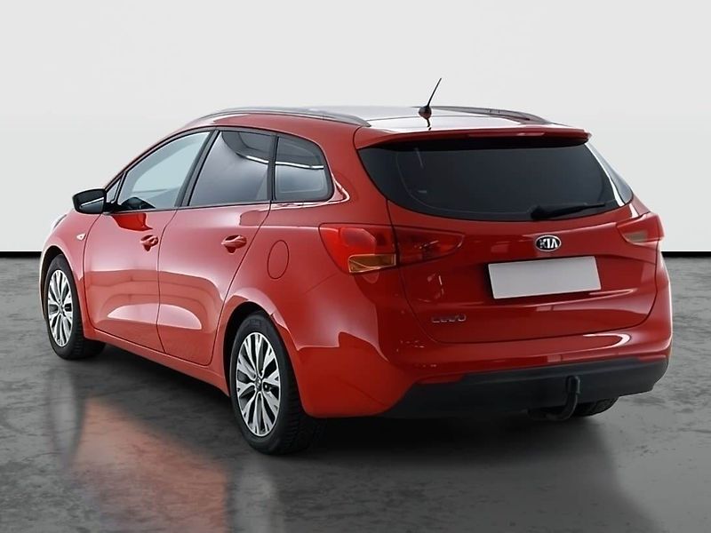 Kia Ceed (2017) 1.6 GDI, Serv.kniha, Tempomat - fotka 4 z 17