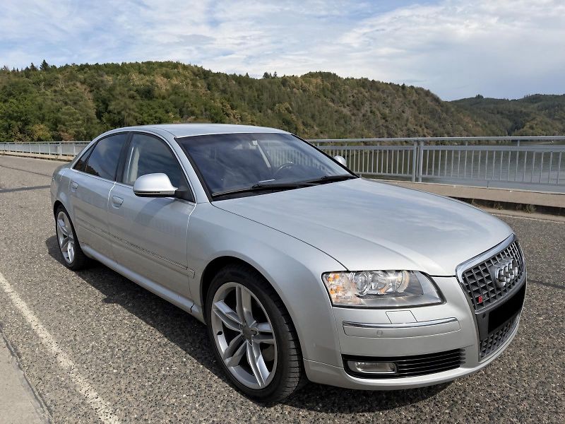 Audi A8 (2008) - fotka 7 z 10