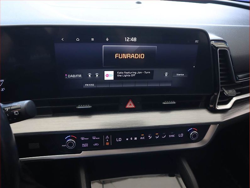 Kia Sportage (2022) 1.6 CRDi MHEV - fotka 12 z 21