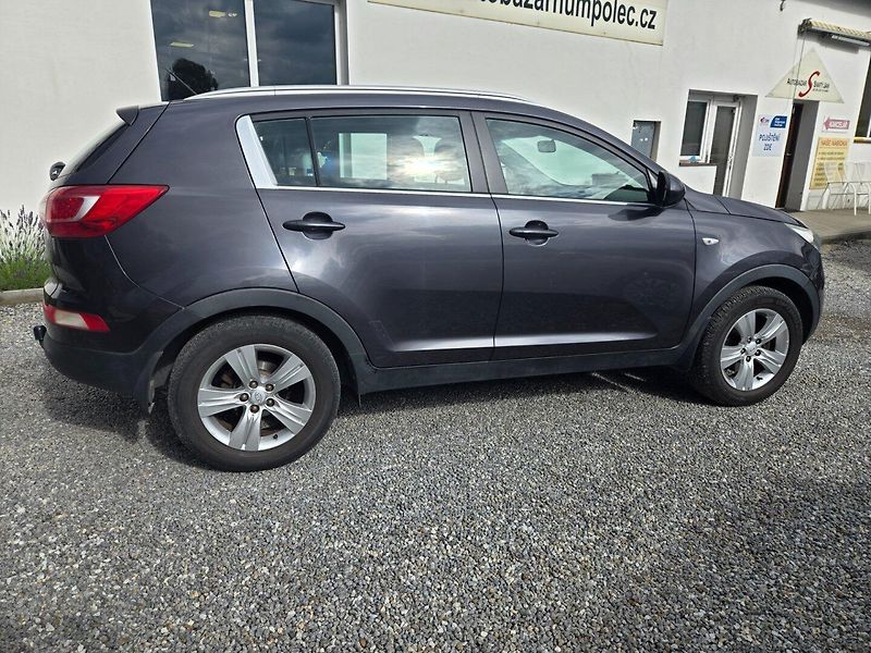 Kia Sportage (2013) 1.6 GDI TOP STAV - fotka 2 z 19