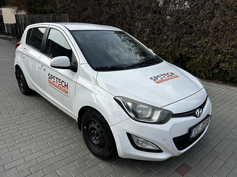 Hyundai i20 1.3 /63kW - fotka 3 z 16