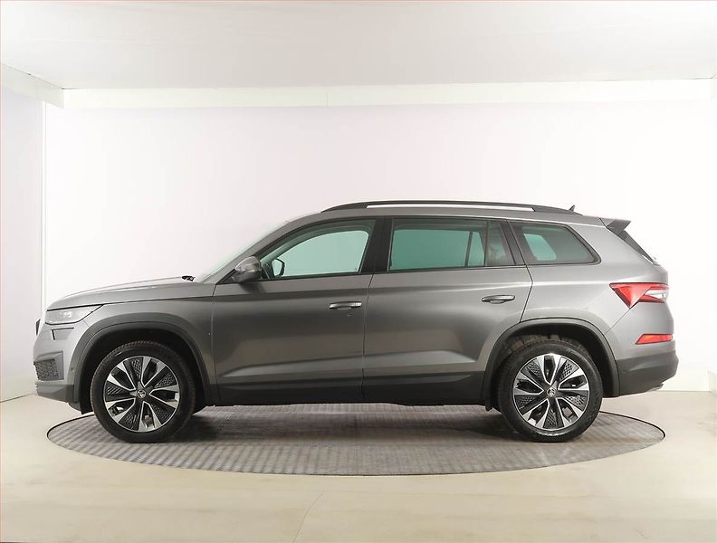 Škoda Kodiaq (2023) Ambition 2.0 TDI, digi klima - fotka 3 z 24