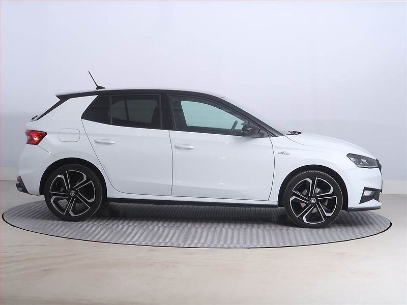Škoda Fabia (2023) Monte Carlo 1.0 TSI - fotka 6 z 20