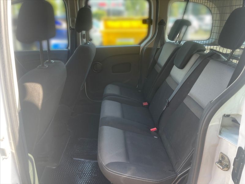 Renault Kangoo 1,5 BdCi 95 Zen - fotka 8 z 11
