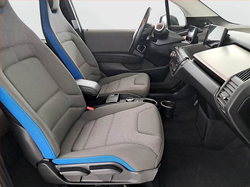BMW i3 (2014) 60Ah BEV, SoH 79%, Automat - fotka 9 z 16