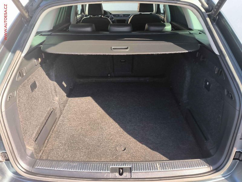 Škoda Superb (2016) 2.0 TDi, L&K, DSG - fotka 7 z 27