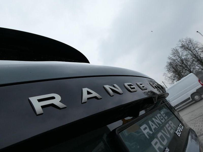 Land Rover Range Rover 4,4 Autobiography P530 - fotka 42 z 44