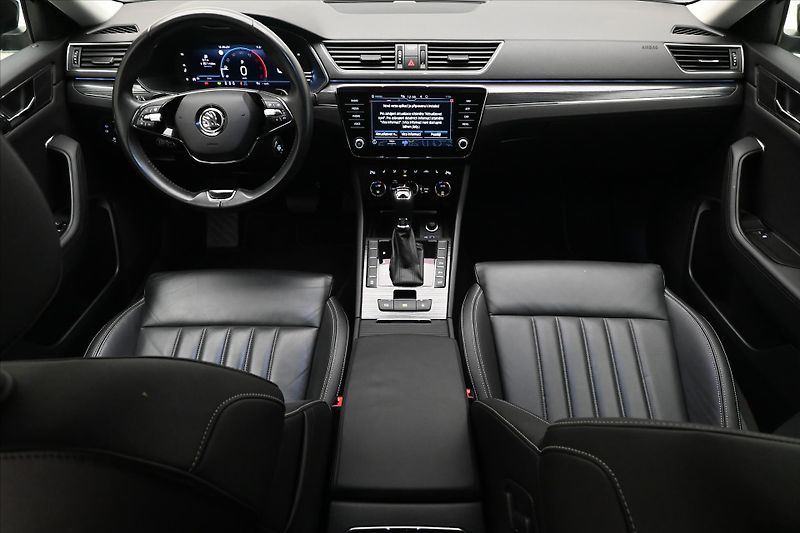 Škoda Superb 2,0 TDI 110 KW DSG STYLE Záruk - fotka 15 z 33