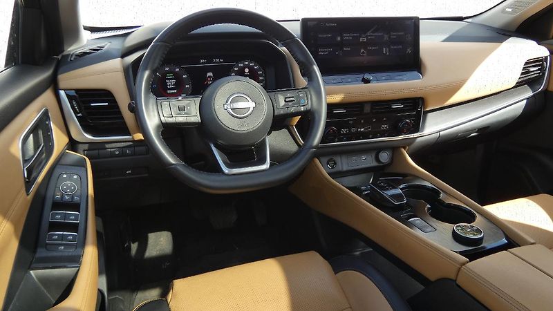 Nissan X-Trail e-POWER e-FORCE 4WD - 213 k TE - fotka 5 z 26