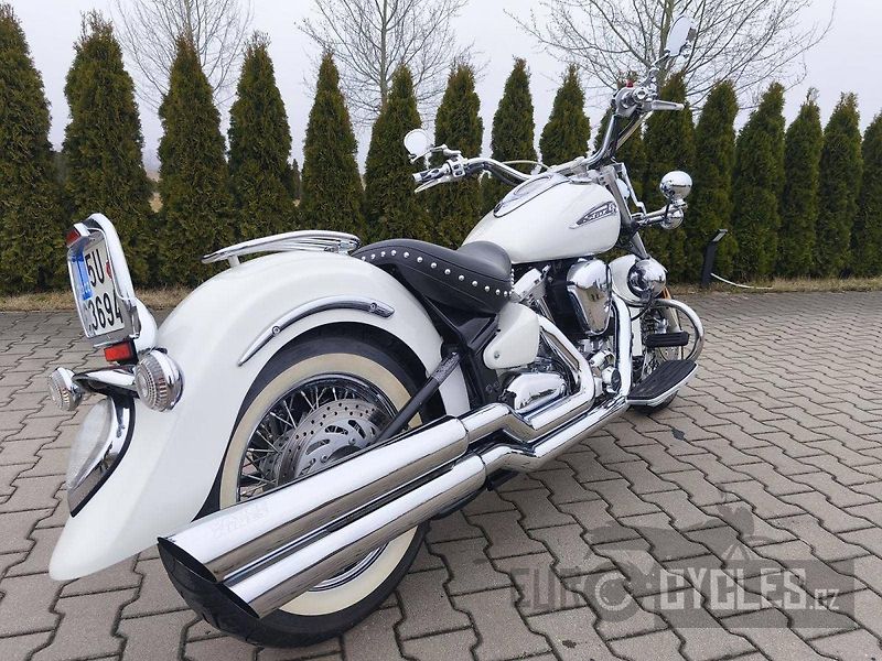 Yamaha XV 1700 Road Star (2010) - fotka 4 z 14