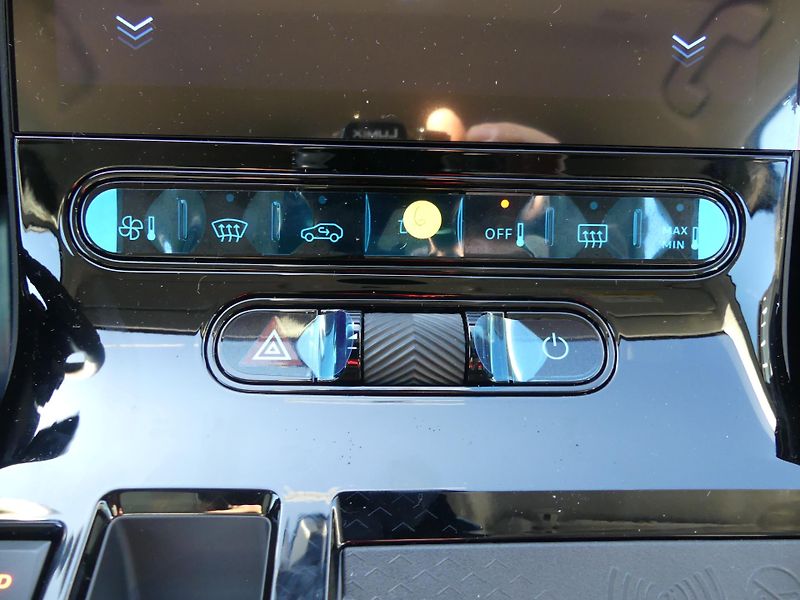 Citroën C5 Aircross (2026) MAX Plug-in Hybrid 195  - fotka 17 z 27