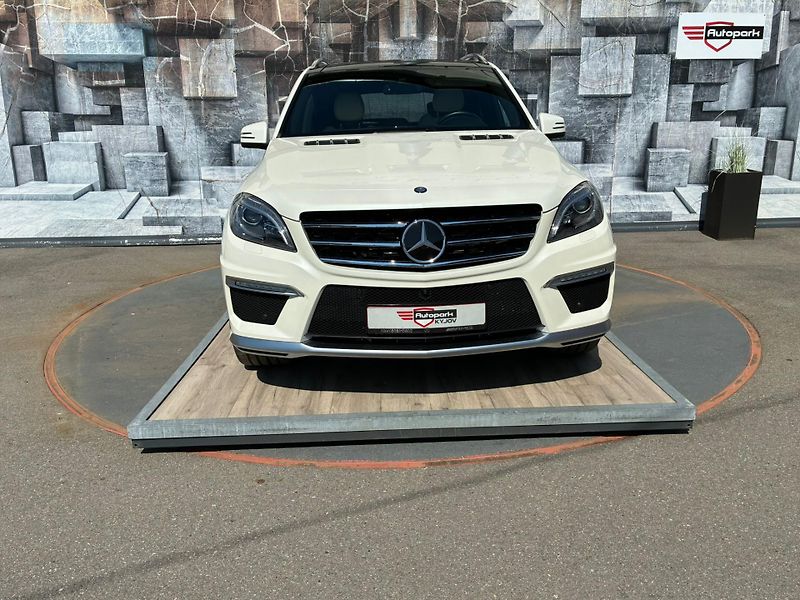 Mercedes-Benz Třídy M (2015) ML63 AMG ,386KW, 4MATIC, H/K - fotka 2 z 43