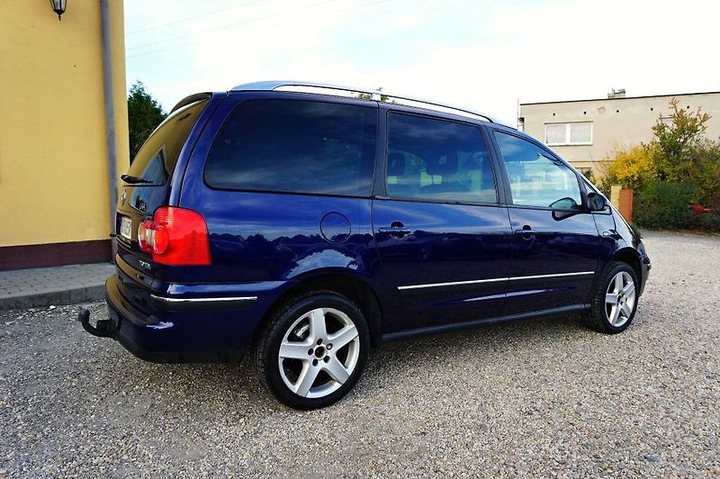 Volkswagen Sharan (2007) 2,0 TDI 103 kW - fotka 4 z 43