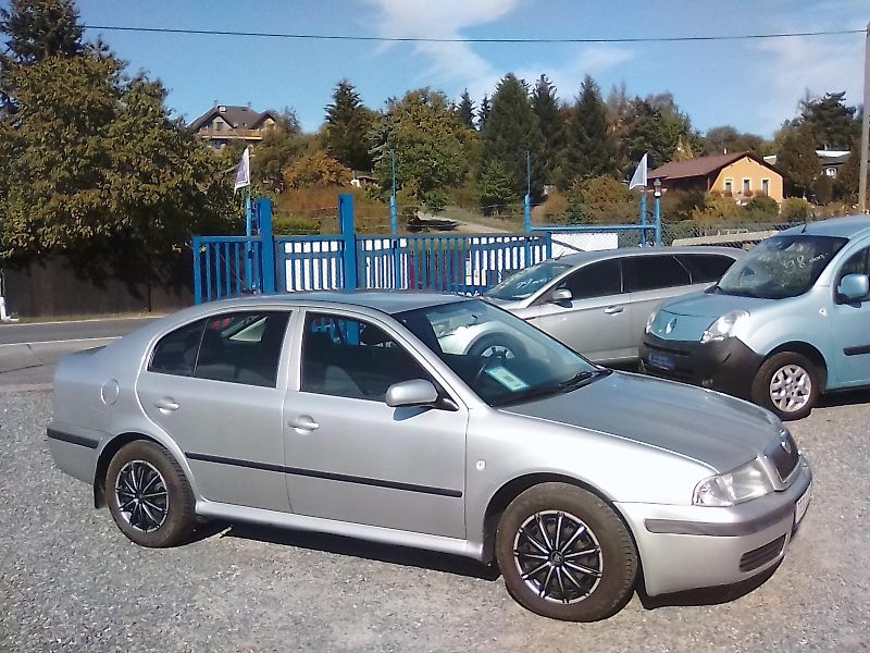 Škoda Octavia (2003) 2.0i , jede dobře - fotka 2 z 28