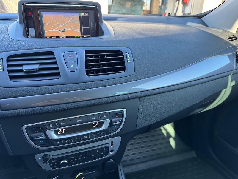 Renault Mégane (2015) Limited 1.5 DCI 81 KW - fotka 13 z 19