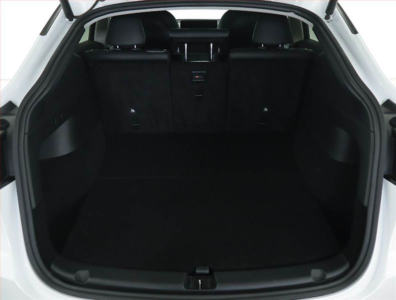 Tesla Model Y (2021) Long Range AWD 75kWh, SoH 92% - fotka 14 z 20