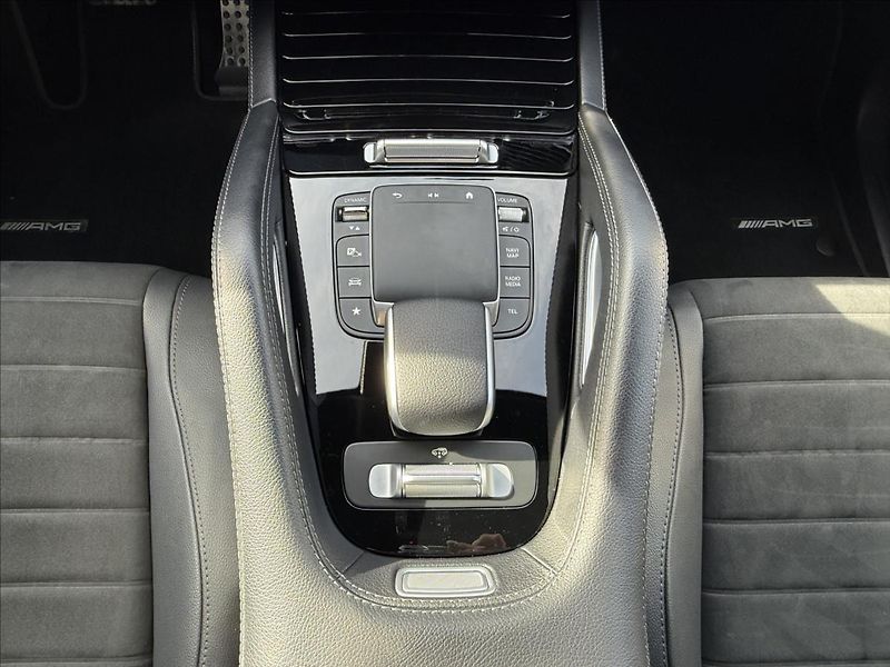 Mercedes-Benz GLE 350de 4MATIC kupé AMG linie - fotka 13 z 14