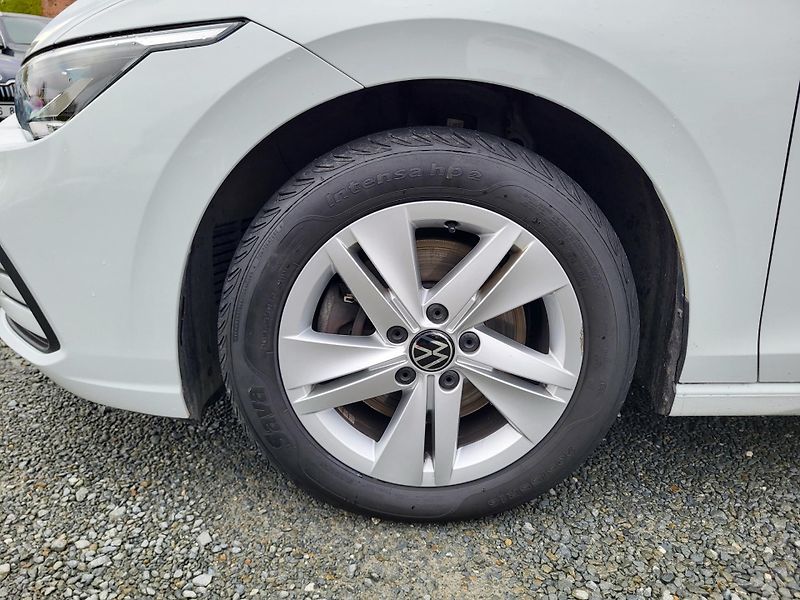 Volkswagen Golf Variant 2.0 TDi BMT 85kW LIFE - fotka 37 z 49
