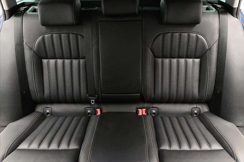 Škoda Superb 2,0 TDI 110kW DSG Style Záruka - fotka 29 z 32